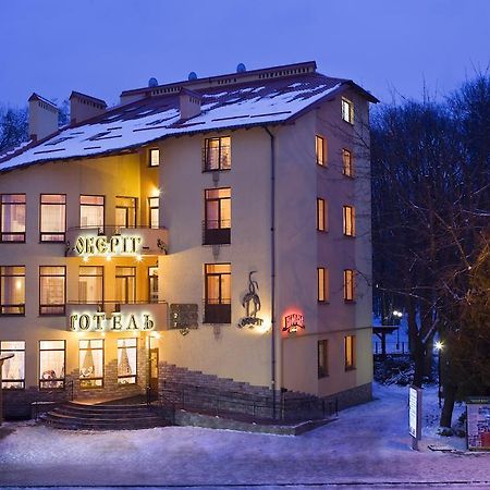Oberig Hotel Morshyn Eksteriør billede
